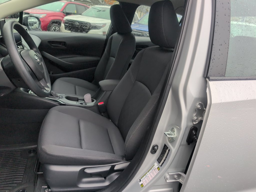 Used 2024 Toyota Corolla LE FWD image 14