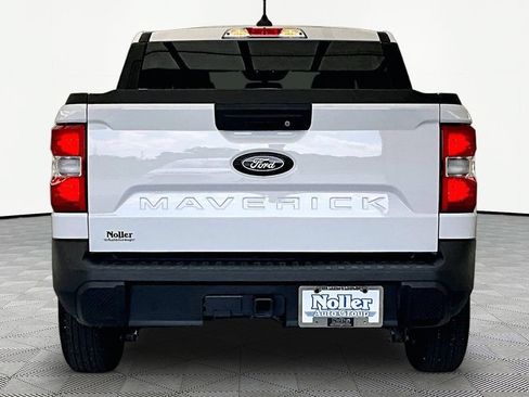 Used 2025 Ford Maverick XL FWD image 4