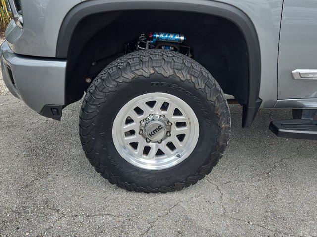 Used 2024 Chevrolet Silverado 2500 High Country w/ High Country Premium Package AWD/4WD image 21
