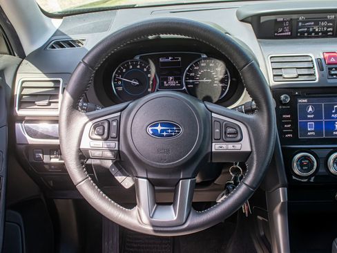 Used 2018 Subaru Forester 2.5i Limited AWD/4WD image 17