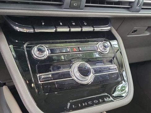Certified 2022 Lincoln Corsair FWD image 24