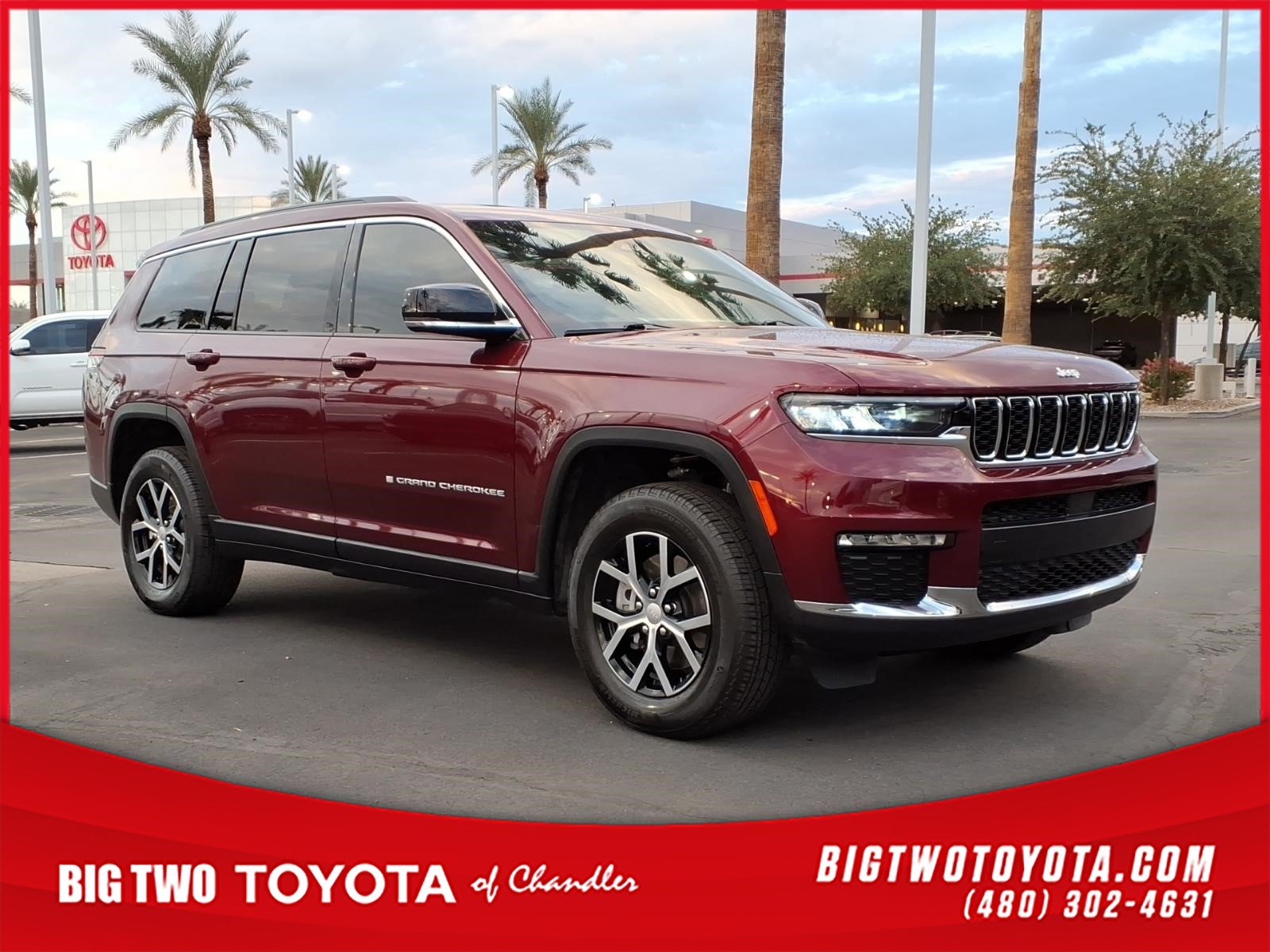 Used 2025 Jeep Grand Cherokee L Limited w/ Trailer Tow Package RWD image 1