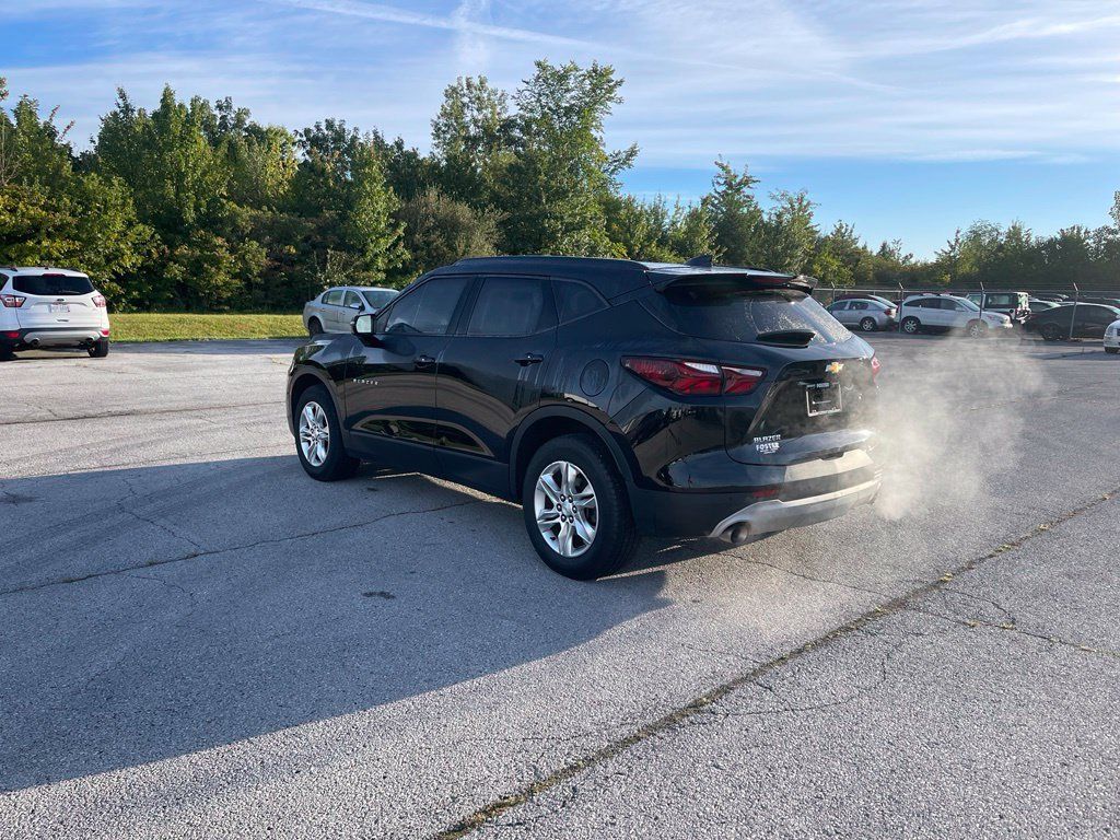 Used 2020 Chevrolet Blazer LT FWD image 3