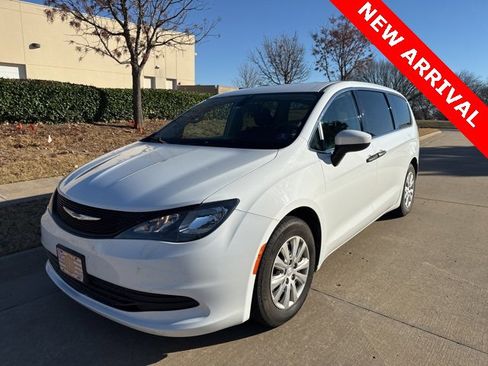 Used 2019 Chrysler Pacifica L image 7