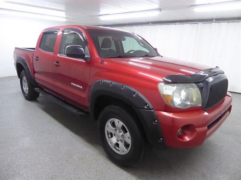 Used 2011 Toyota Tacoma 4x4 Double Cab w/ TRD Off-Road Pkg image 1