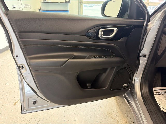 Used 2022 Jeep Compass High Altitude AWD/4WD image 41