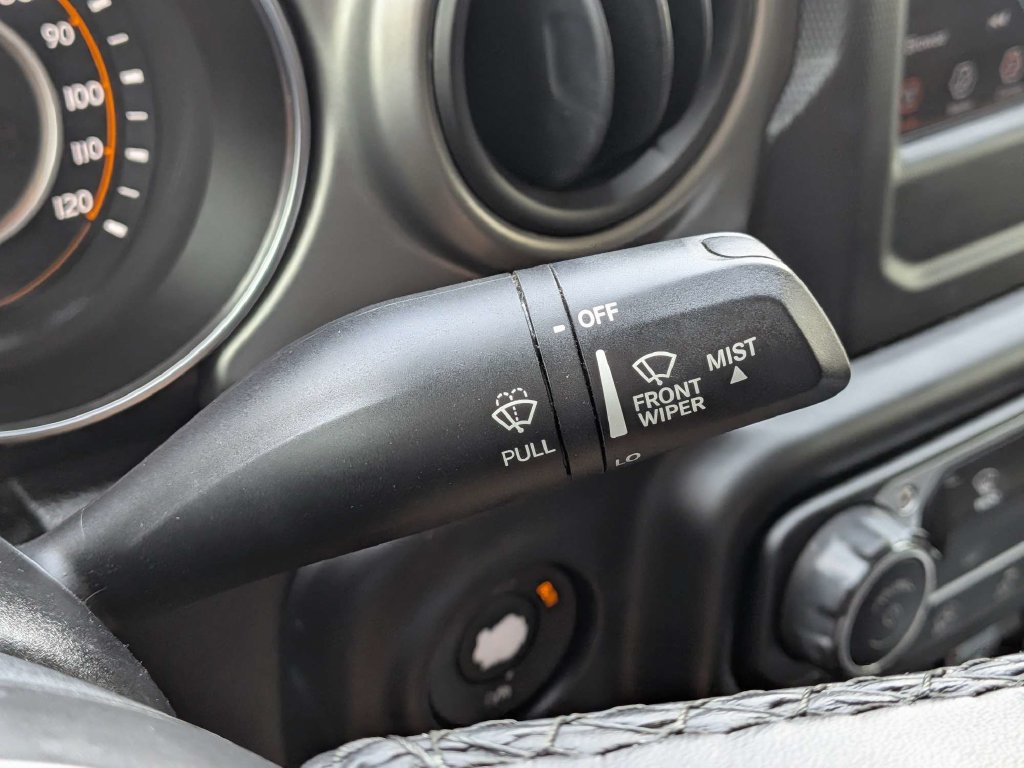 Used 2021 Jeep Gladiator Sport AWD/4WD image 22