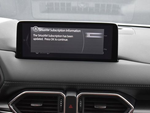 Used 2025 MAZDA CX-5 Carbon Edition image 18