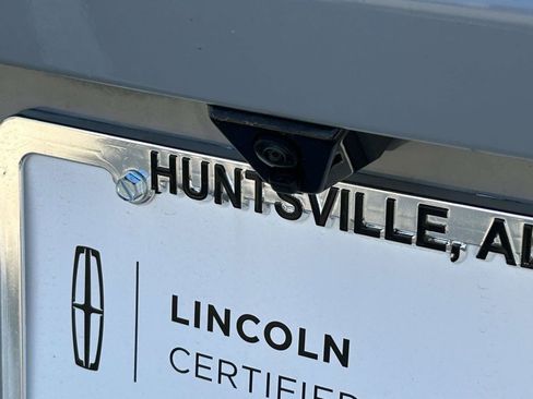 Used 2025 Lincoln Navigator Reserve AWD/4WD image 5