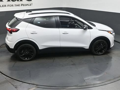 New 2027 Chevrolet Bolt RS w/ LPO, All-Weather Package FWD image 17