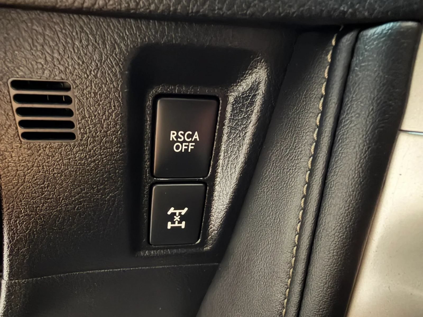 Used 2013 Lexus GX 460 w/ Convenience Pkg AWD/4WD image 31