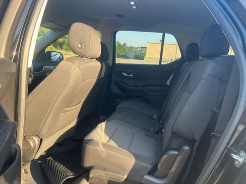 Used 2020 Chevrolet Traverse LS FWD image 5