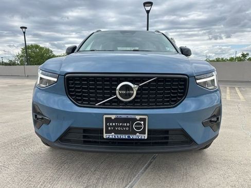 Certified 2023 Volvo XC40 B5 Plus w/ Climate Package AWD/4WD image 2