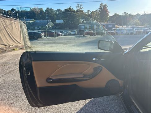 Used 2006 BMW 330Ci Convertible image 9