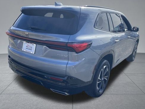 Used 2025 Buick Enclave Sport Touring image 17