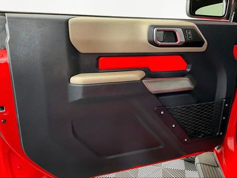 Used 2022 Ford Bronco Wildtrak image 19