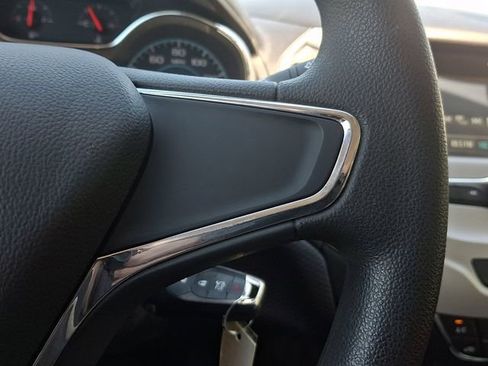 Used 2018 Chevrolet Cruze LS FWD image 21