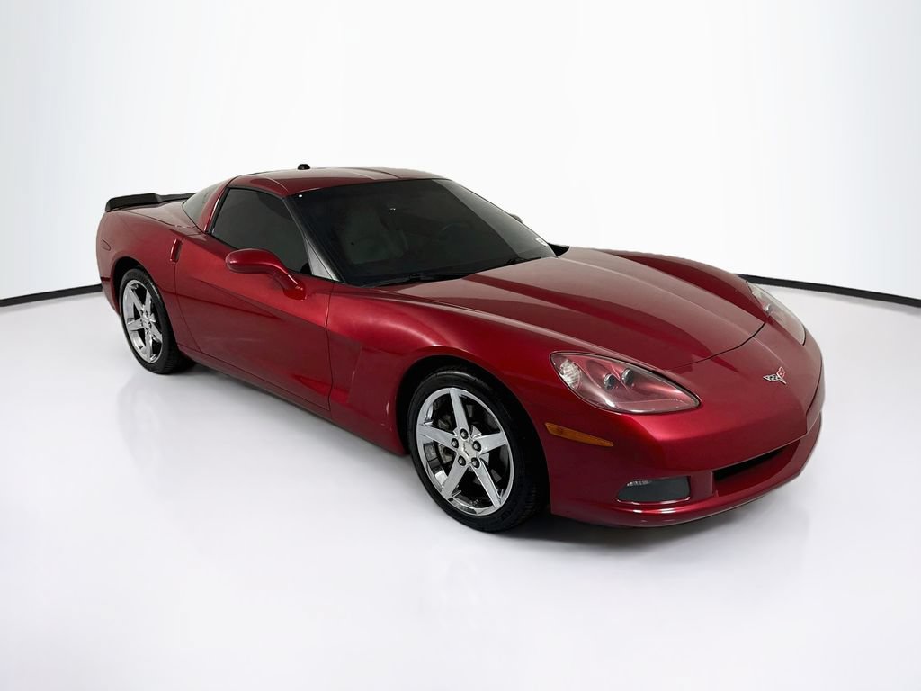 Used 2005 Chevrolet Corvette Coupe w/ Preferred Equipment Group RWD image 3
