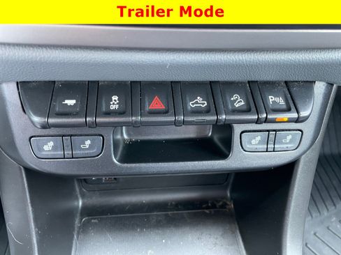 Used 2019 Chevrolet Colorado Z71 AWD/4WD image 35