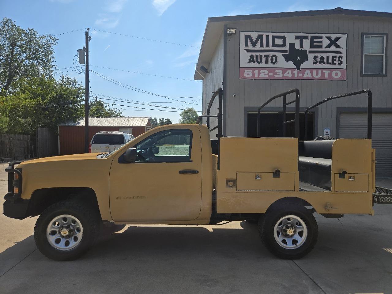 Used 2015 Chevrolet Silverado 1500 W/T w/ Trailering Package AWD/4WD image 4