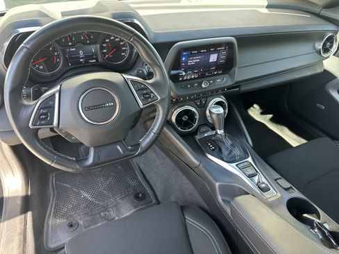 Used 2023 Chevrolet Camaro LT w/ Technology Package RWD image 18