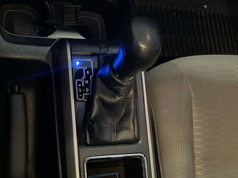 Used 2018 Toyota Tacoma SR5 image 20