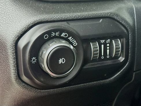 Used 2018 Jeep Wrangler Unlimited Sport S AWD/4WD image 11