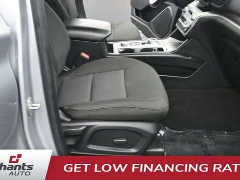 Used 2022 Ford Explorer XLT AWD/4WD image 11