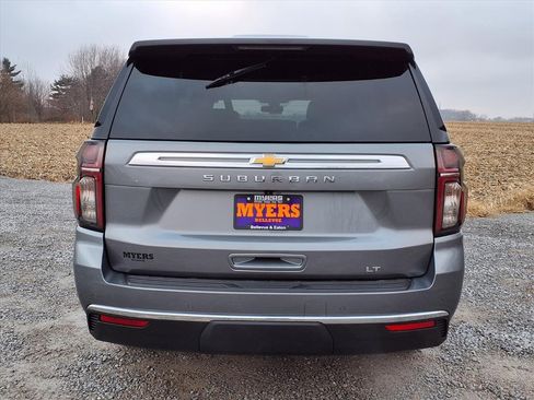Used 2021 Chevrolet Suburban LT w/ LT Signature Package image 33