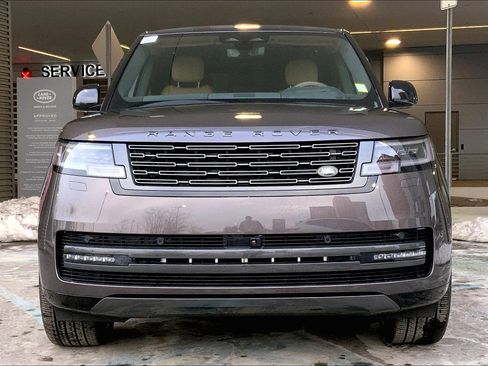 New 2026 Land Rover Range Rover Long Wheelbase SE image 3