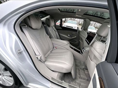 Used 2014 Mercedes-Benz S 550 Sedan image 18