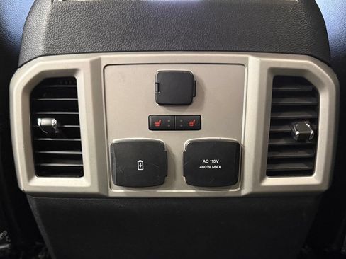 Used 2020 Ford F150 Lariat w/ Equipment Group 502A Luxury AWD/4WD image 25