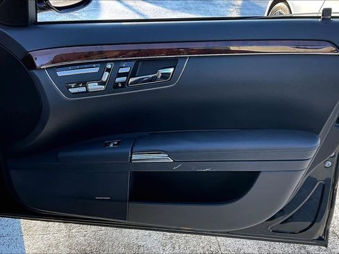 Used 2009 Mercedes-Benz S 550 image 21