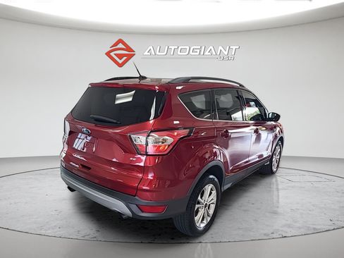 Used 2018 Ford Escape SE AWD/4WD image 4