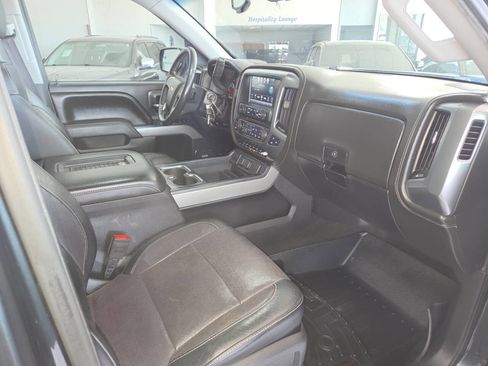 Used 2017 Chevrolet Silverado 1500 LTZ Z71 w/ LTZ Plus Package AWD/4WD image 30