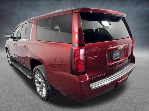 Used 2017 Chevrolet Suburban Premier AWD/4WD image 4