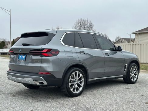 Certified 2024 BMW X5 xDrive40i w/ Premium Package AWD/4WD image 9