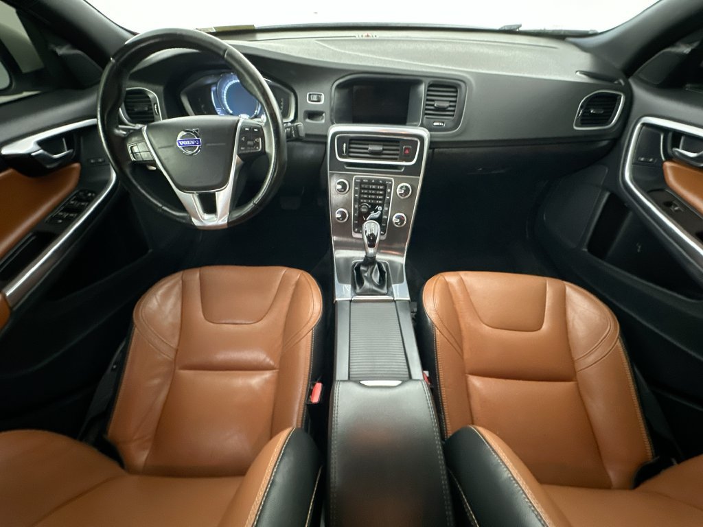 Used 2016 Volvo S60 T5 Premier w/ Convenience Package FWD image 10
