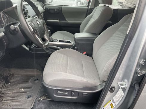 Used 2022 Toyota Tacoma SR5 image 28