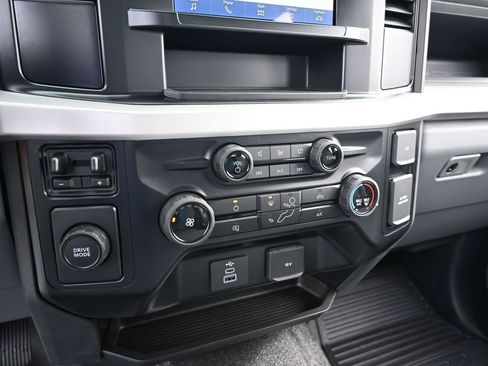 Used 2023 Ford F350 XL w/ XL Chrome Package image 21