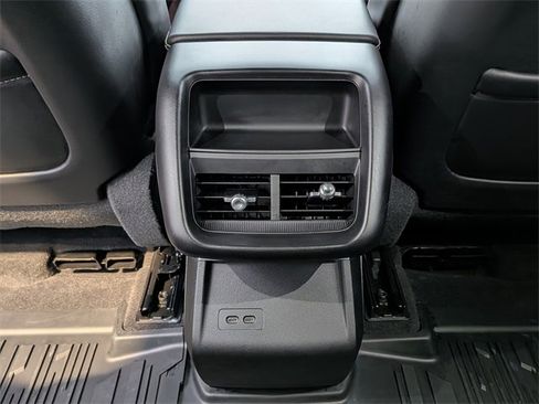 Used 2025 Cadillac Lyriq Sport image 26