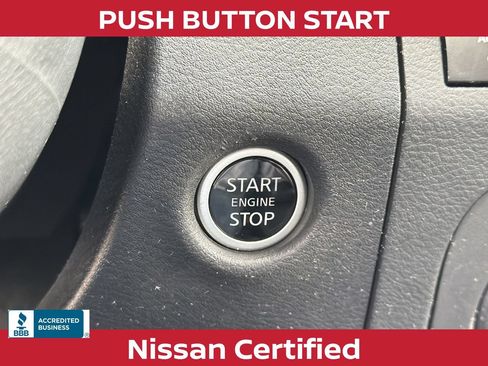 Used 2025 Nissan Frontier SV RWD image 6