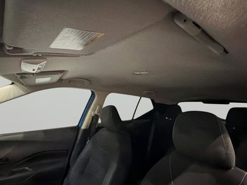 Used 2021 Nissan Kicks S image 31