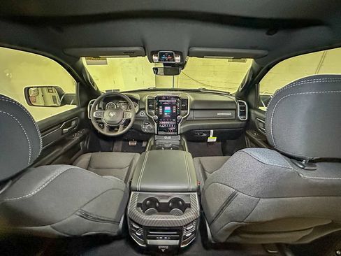 New 2026 RAM 1500 4x4 Crew Cab image 21