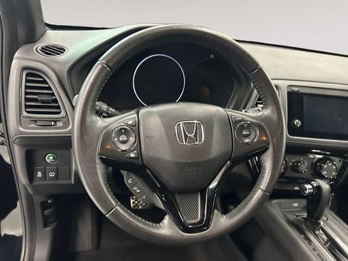 Used 2020 Honda HR-V Sport image 12