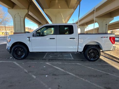 Used 2021 Ford F150 XLT image 6