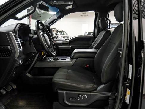 Used 2017 Ford F150 XLT w/ Equipment Group 302A Luxury AWD/4WD image 4