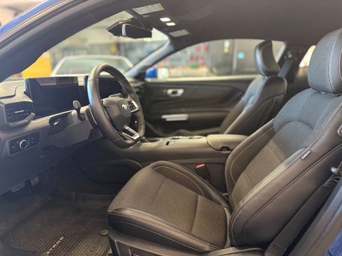 Used 2024 Ford Mustang GT RWD image 28