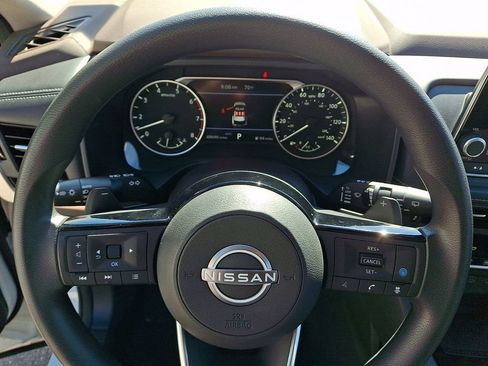 Used 2023 Nissan Rogue SV AWD/4WD image 19