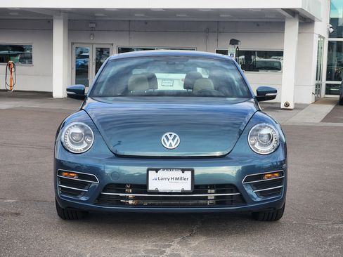 Used 2018 Volkswagen Beetle 2.0T Coast image 9